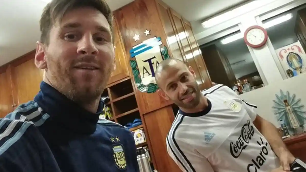 Mascherano Berharap Messi Perpanjang Kontrak di Barcelona