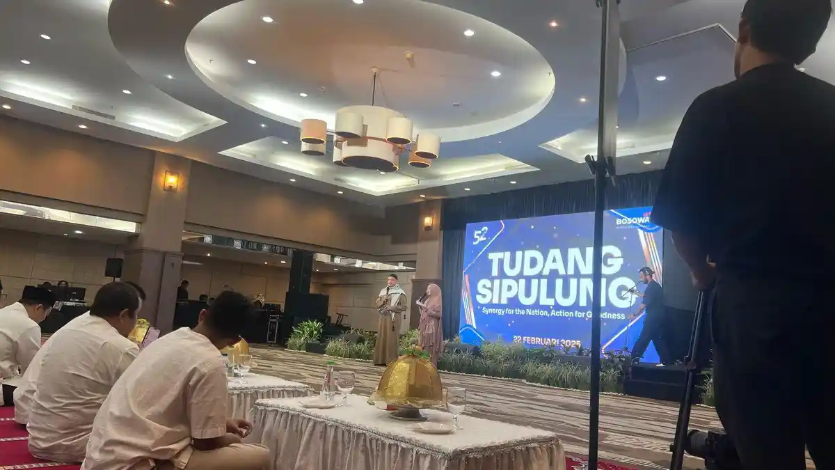Ketua PKK Makassar Melinda Aksa Hadiri HUT 52 Bosowa 