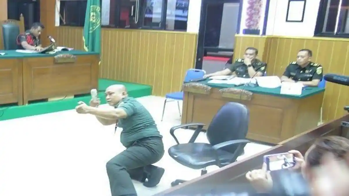 KALAH Gaji Jenderal dengan Hasil Judi Sabung Ayam Way Kanan,  Kopda Bazarah: Rp30 Juta Per Bulan