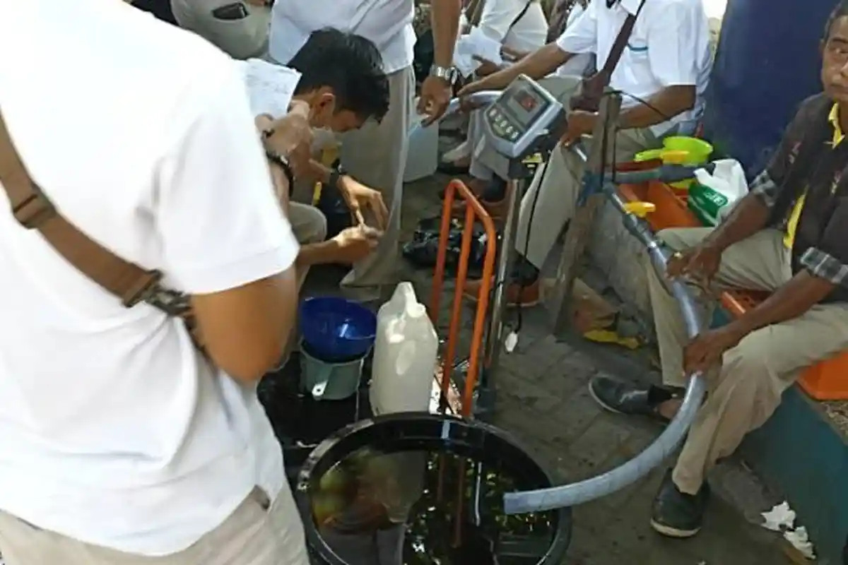 Diskoperindag Berupaya Pasar Murah Minyak Goreng Curah di Sumbawa Akan Hadir Kembali