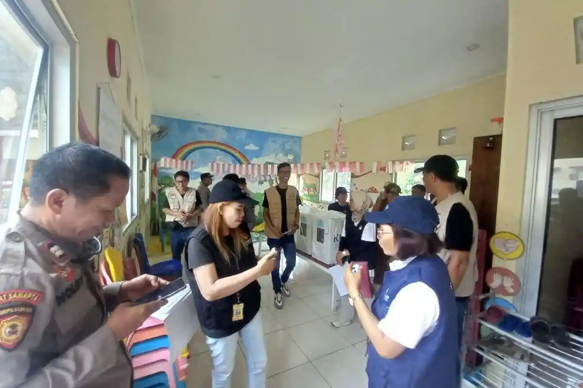 Ketua KPU Minut Hendra Lumanauw Pastikan Logistik Pilkada 2024 Sudah Sampai di Kepulauan