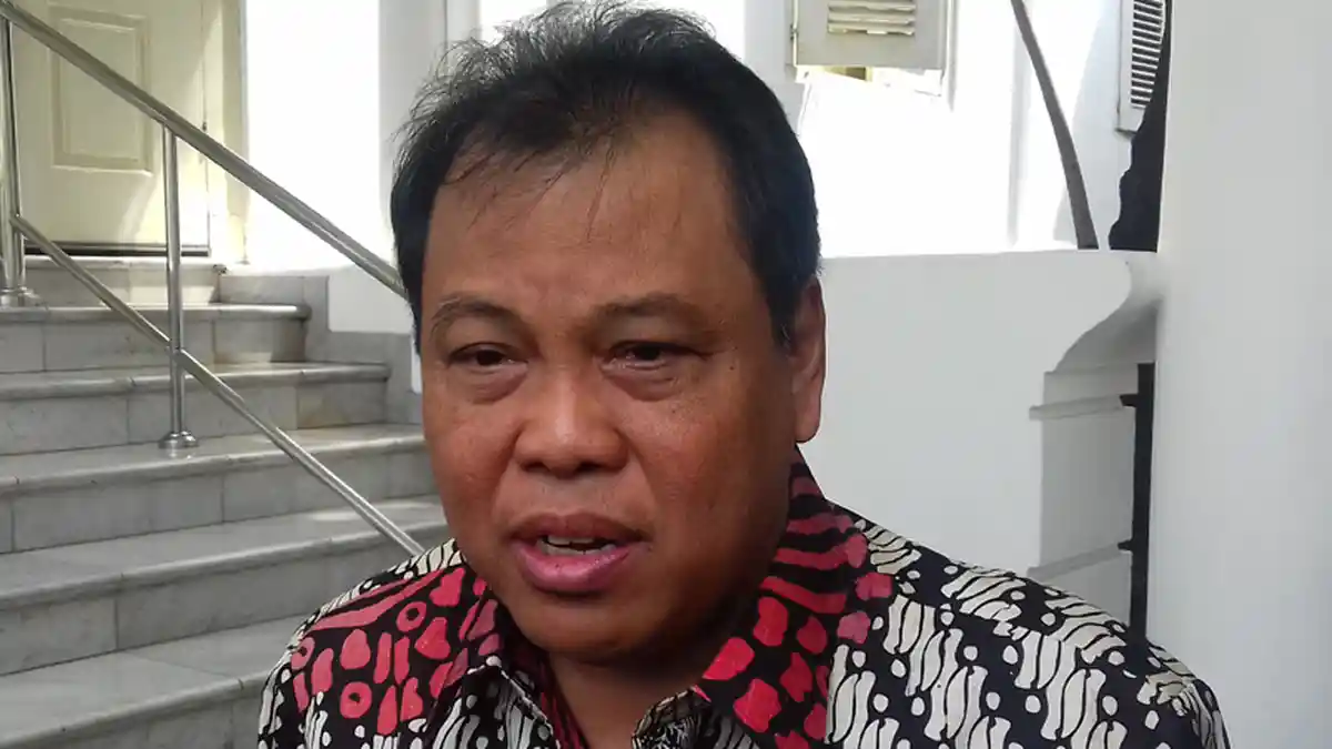 Hakimnya Ditangkap di Hotel 'Esek-esek', Ketua MK Minta Maaf
