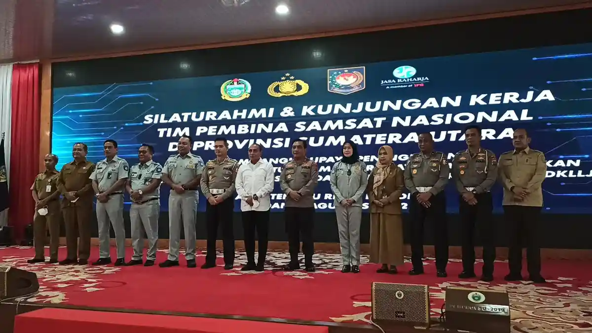 Buka Sosialisasi UU Penerapan UU 22 tahun 2009, Gubernur Edy Pastikan Pembayaran PKB Dipermudah