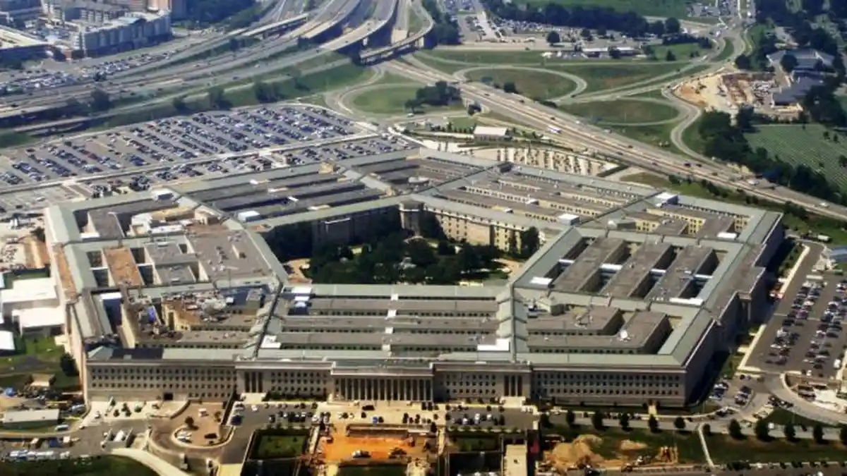 Pentagon Pertimbangkan Pengerahan Pasukan Lintas Udara ke Iran, Targetkan Pulau Kharg