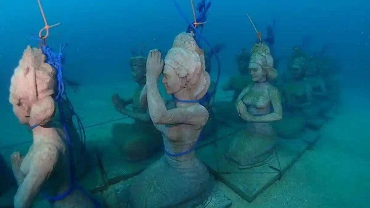 Patung Garuda dan Ribuan Struktur Karang Kini Hiasi Bawah Laut Bali