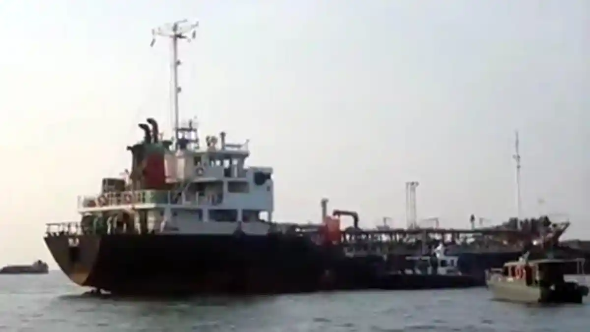 ABK Kapal Tanker Pengepul Premiul Ilegal Digaji Rp 4 Juta