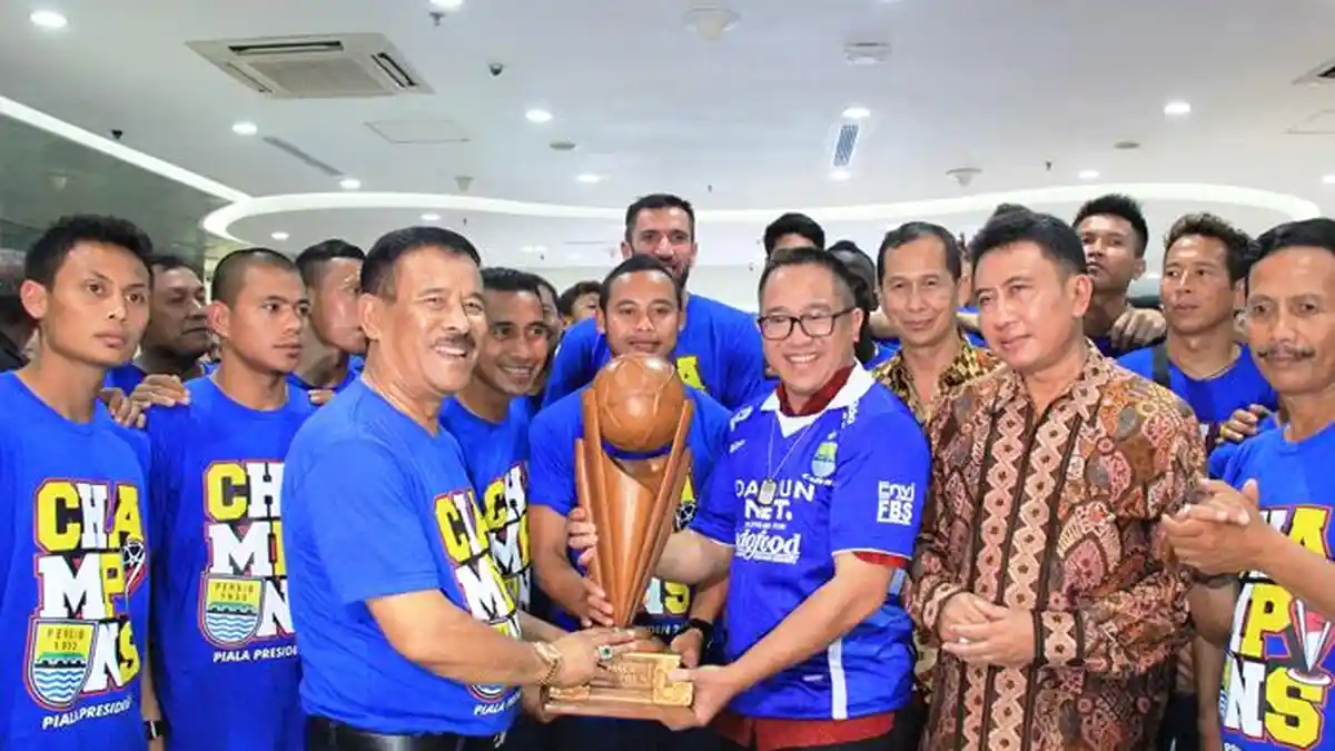 Indosat Beri Hadiah Rp 400 Juta untuk Seluruh Pemain Persib