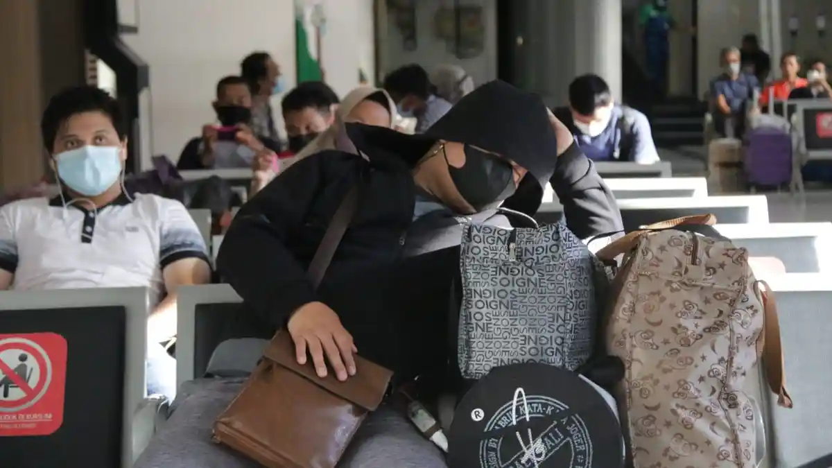 Tidak Ada Anitigen maupun PCR, Nadi Volume Penumpang KA di Daop 8 Surabaya Berdenyut