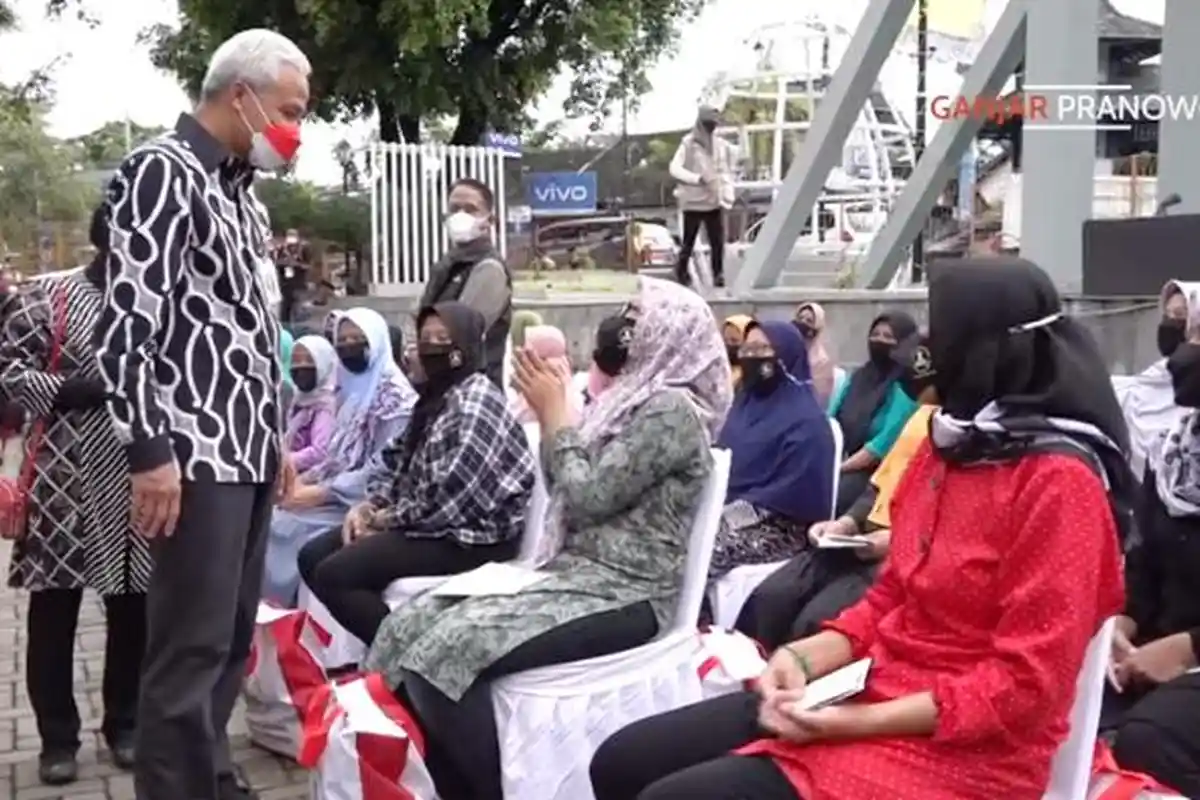 Ganjar Pranowo Ditelanjangi Teman Sendiri, Bahkan Ditertawai Jika Maju ke Pilpres 2024, Simak Ini