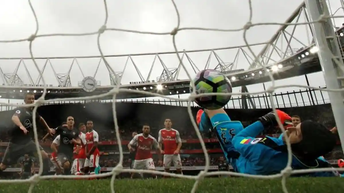 JADWAL Siaran Bola Malam Ini, Ada Big Match Tottenham Vs Man United, Leicester Vs Arsenal