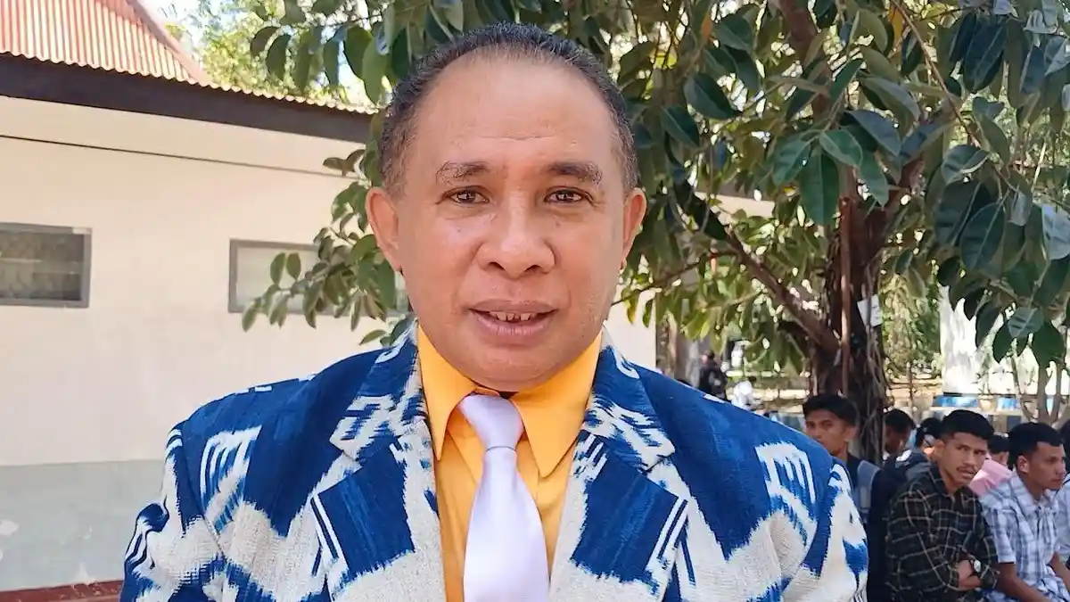 Lantik Pejabat di Lingkungan UKAW Kupang, Ini Pesan Prof Godlief 