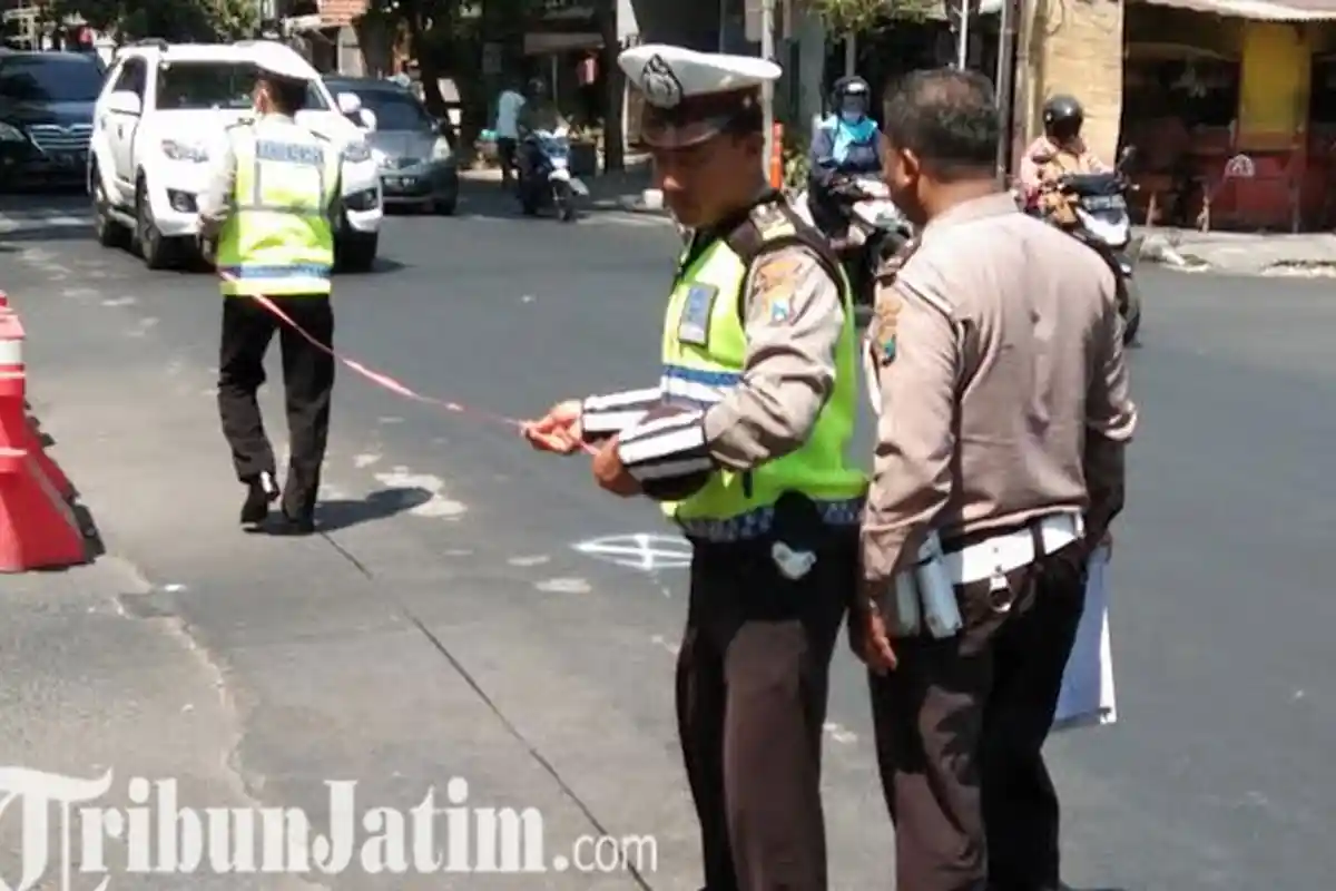 Warga Mengeluh Seringnya Tabrakan di Simpang Empat SPBU Joyoboyo, Minta Kembalikan U-Turn