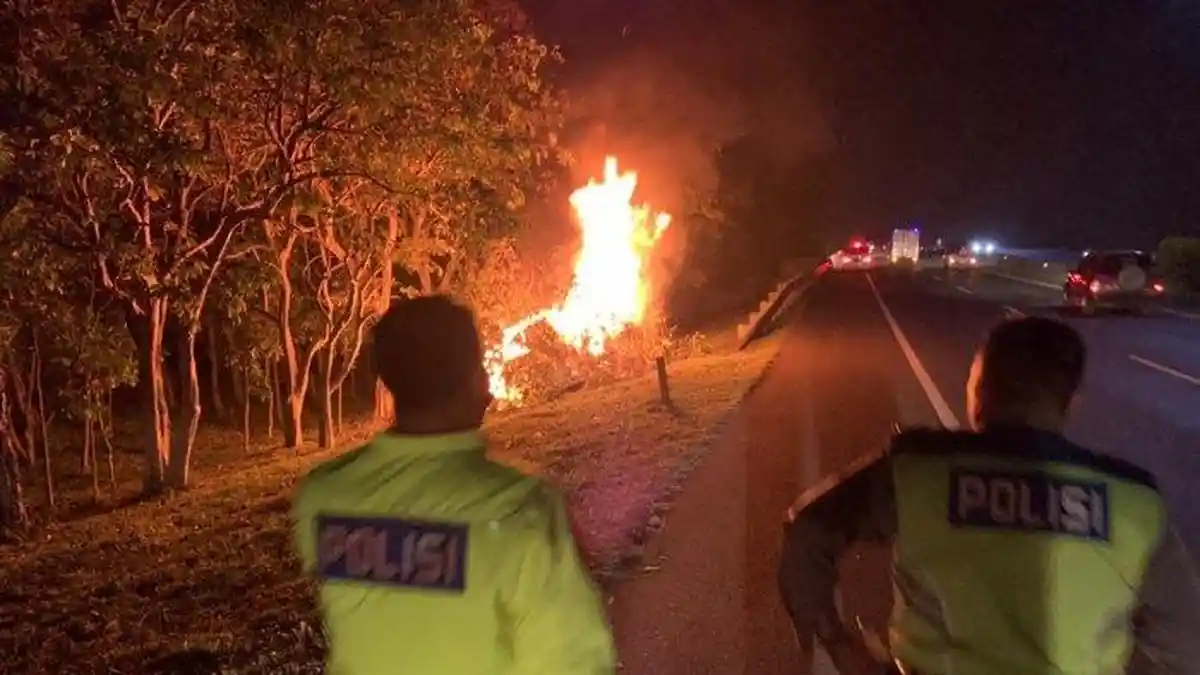 Heboh Avanza Putih Lakukan Tabrak Lari dan Terbakar di Tol, Sosok Pengemudi Akhirnya Terungkap