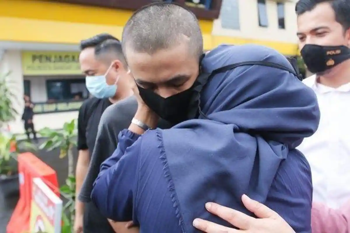 Pelaku Penikaman Syekh Ali Jaber Alpin Andrian Divonis 4 Tahun Penjara