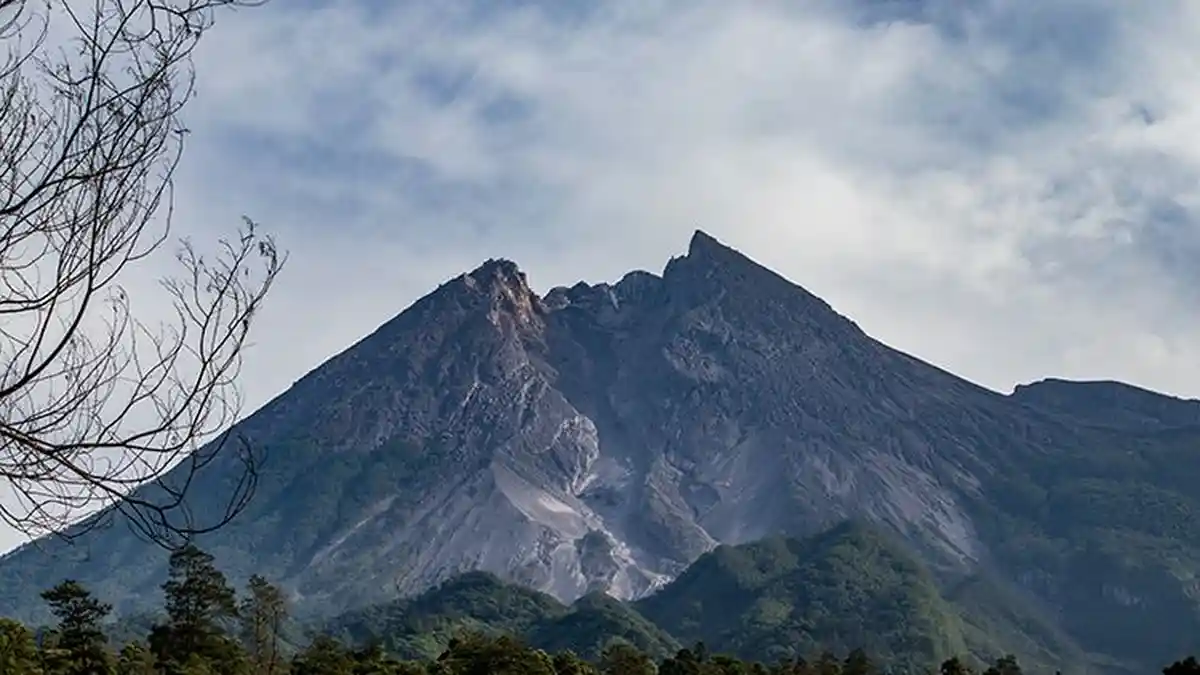 Gunung Merapi Erupsi, Ini Sejarah Letusan Merapi Sejak Abad 19, Simak Selengkapnya