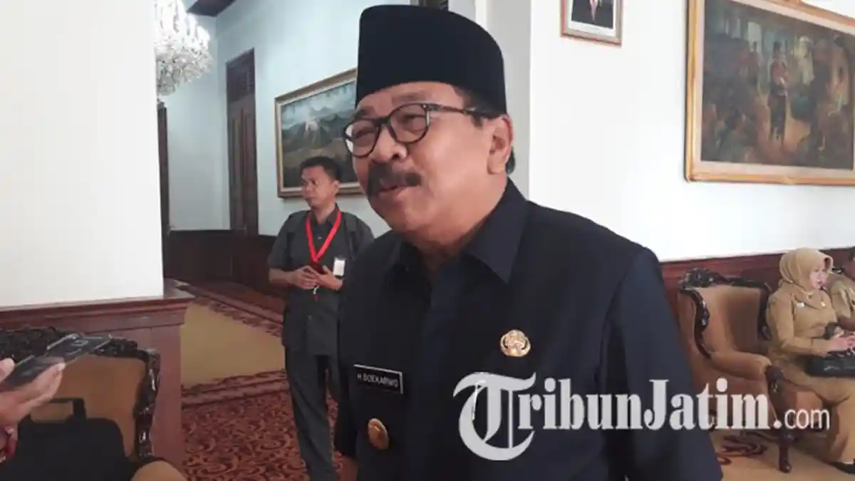 Jelang Masa Kampanye, Pakde Karwo Beri Saran untuk Kedua Paslon