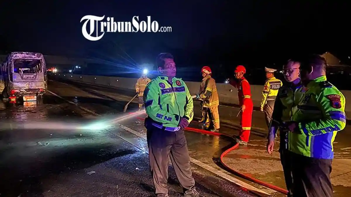Kronologi Mobil Elf Terbakar di Tol Boyolali Jateng, Diduga Alami Konsleting