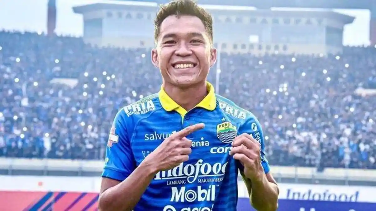 Erwin Ramdani Siap Bobol Gawang Persija Jakarta pada Laga Klasik di Stadion GBLA