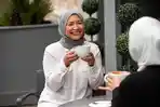 ilustrasi-buka-puasa-minum-kopi-2632023.jpg