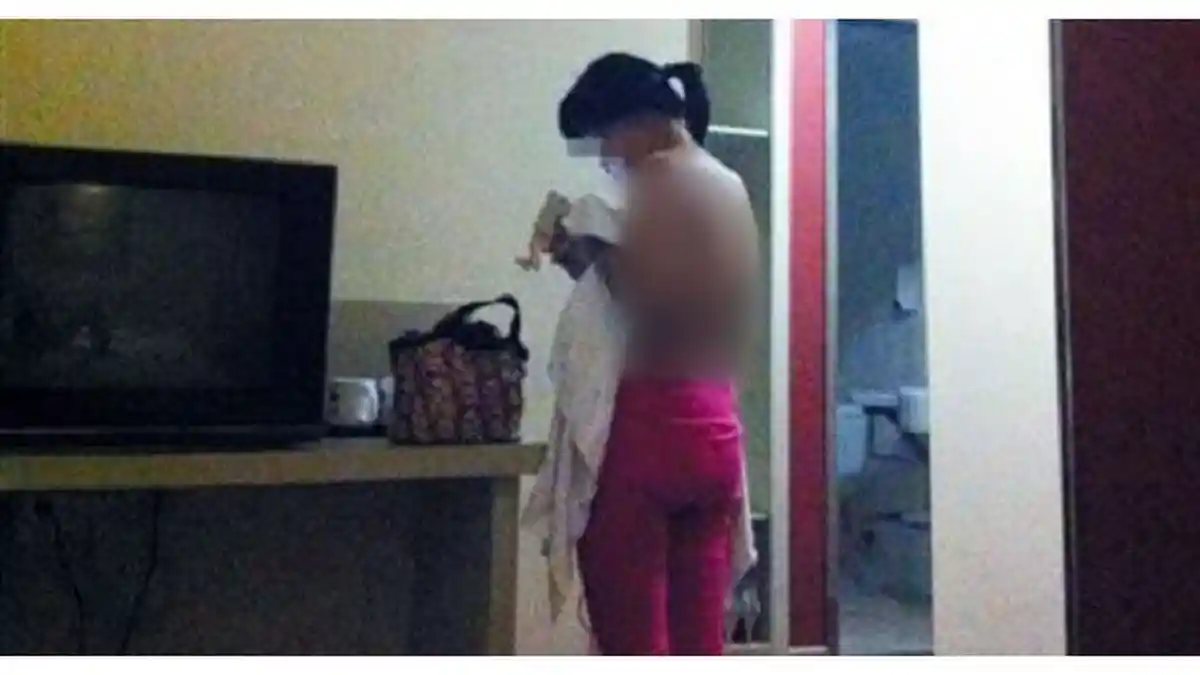 Di Tiongkok Sedang Marak Jasa Wanita Menyusui Pria Dewasa