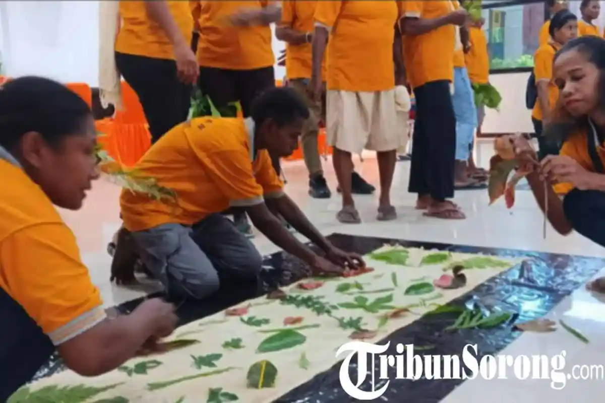 35 OAP Ikuti Pelatihan Batik Ecoprint di Sorong, Disiapkan Tembus Pasar Nasional