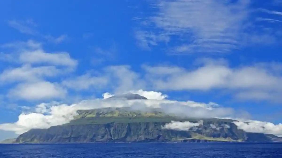 Tak Terjamah Virus Corona, Ini Kisah Pulau Paling Terpencil di Dunia