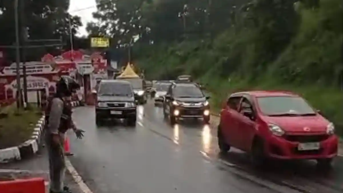 Jalur Gentong Tasikmalaya Kembali Lancar, Pengemudi Diharap Waspada Cuaca Hujan