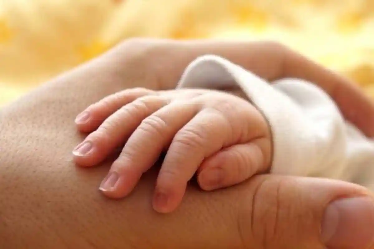 Siswi SMP Ini Melahirkan Bayi Perempuan, Sang Pacar Ternyata Sudah Nikah Siri dengan Wanita Lain