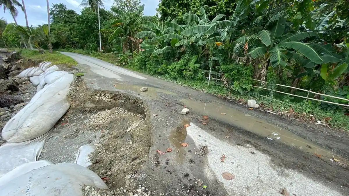 Anggarkan Rp 15 Miliar, PUPR Pastikan Jalan Rusak di Hatu dan Wakasihu Segera Diperbaiki