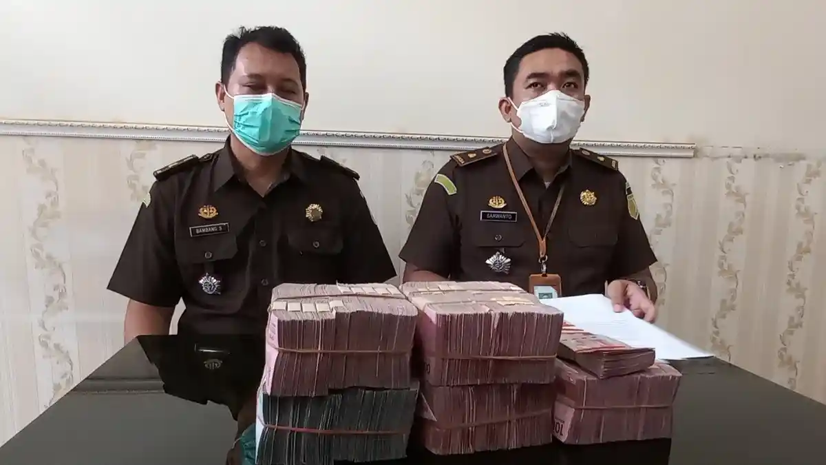 Mantan Kades Lau Kudus Serahkan Uang Rp460 Juta ke Kejaksaan, untuk Pengganti Kerugian Negara