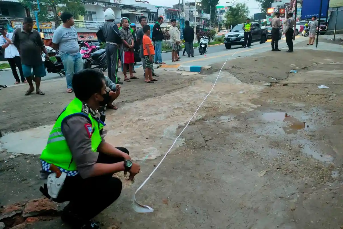 Kecelakaan Tunggal di Kota Jambi, 4 Orang Tewas Diduga Berkendara Karena Pengaruh Alkohol