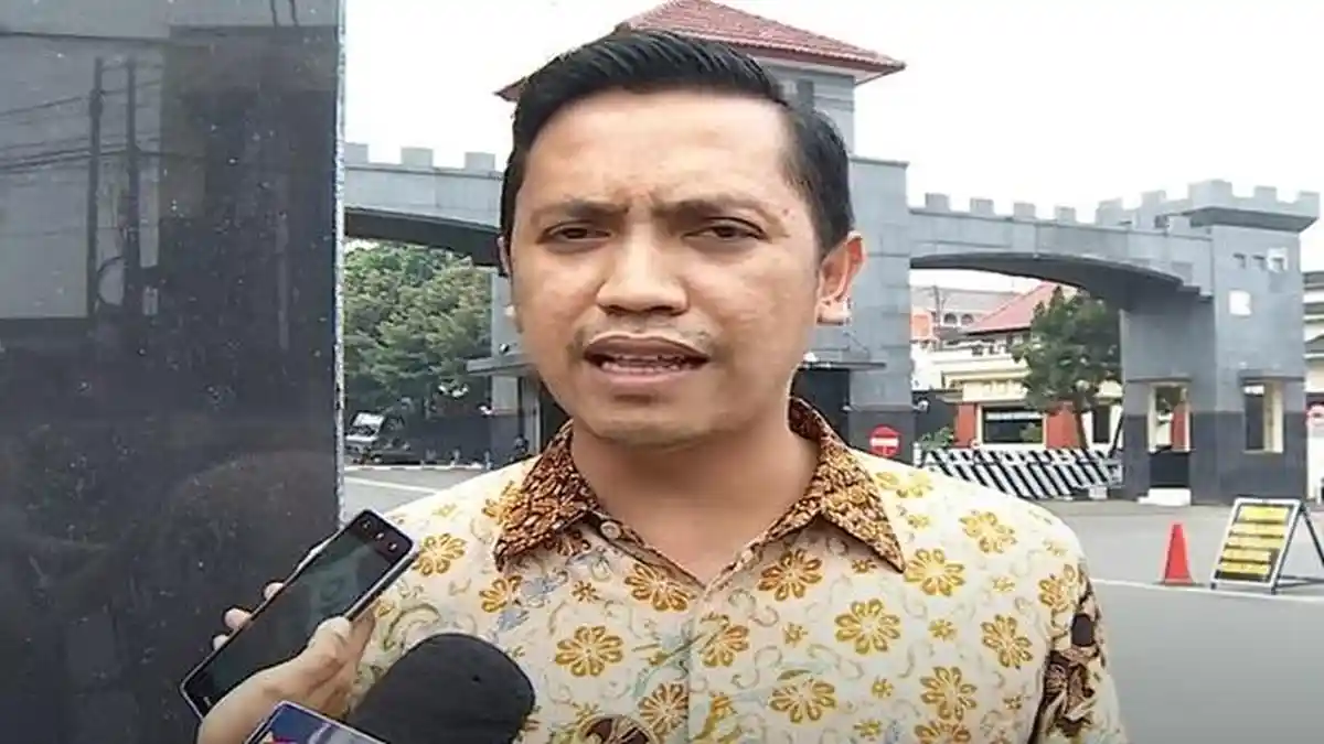 Panas Jelang Sidang Ferdy Sambo, Kuasa Hukum Bharada E : Perintah FS Tembak, Bukan Hajar