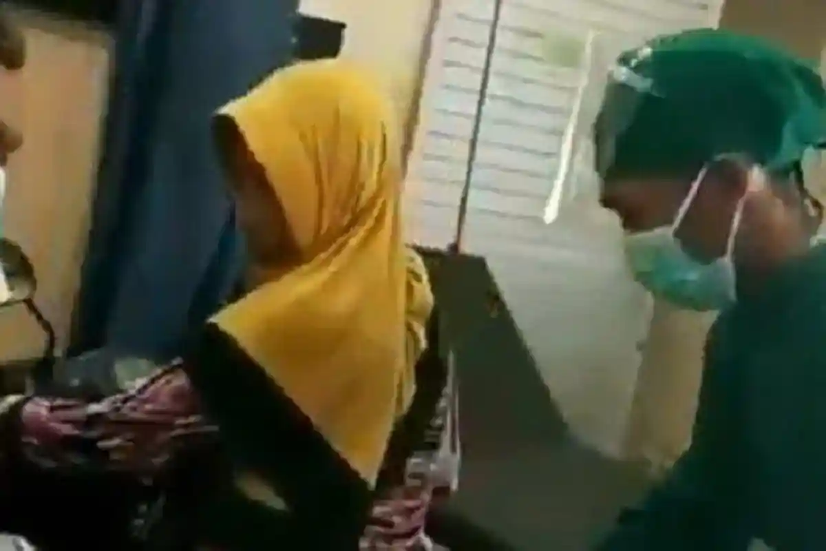 Fakta Dibalik Video Viral Emak-emak Masukkan Motor ke IGD Rumah Sakit, Antar Tetangganya yang Sakit