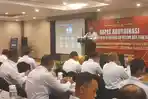 kepala-kanwil-kemenkumham-banten-tejo-harwanto-saat-rapat-koordinasi-evaluasi.jpg