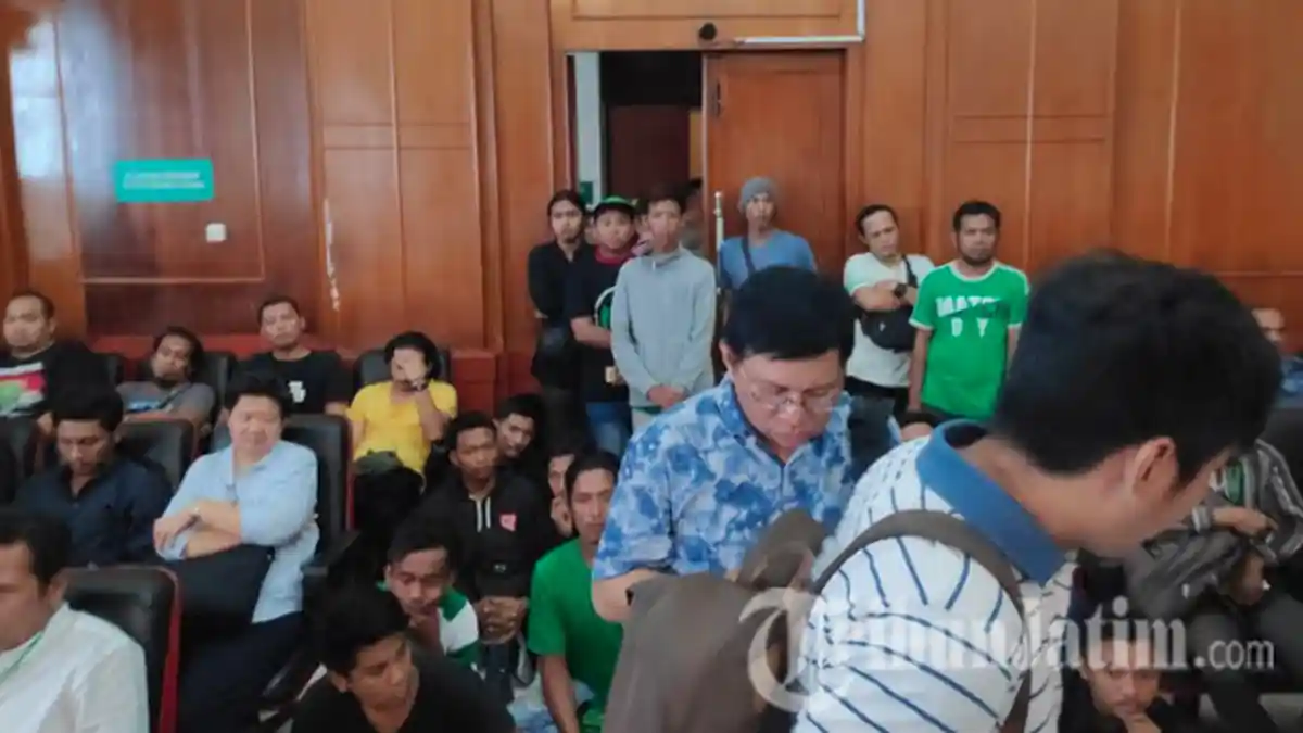 Puluhan Bonek Kawal Sidang Gugatan Wisma Karanggayam, Pentolan Bonek: Tanah Itu Milik Persebaya