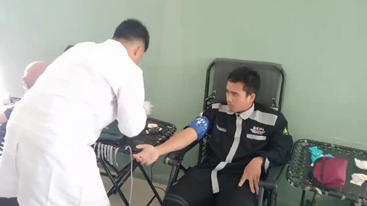 UKK KSR-PMI Unit IAIN SAS Babel Gelar Kegiatan Donor Darah