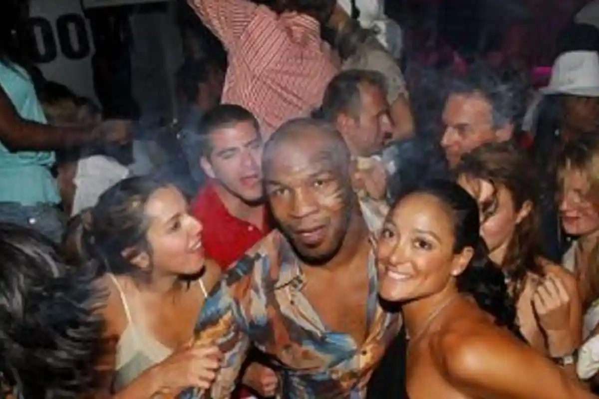 Curhat Petinju Legendaris Mike Tyson tentang Ketakutannya di Balik Pertarungan Ganas di Atas Ring