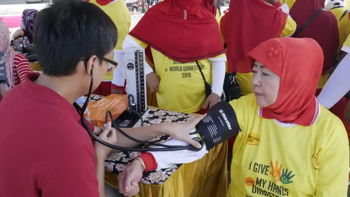 Peserta Tropicana Slim World Diabetes Day 2019 Manfaatkan Layanan Tes Kesehatan Gratis