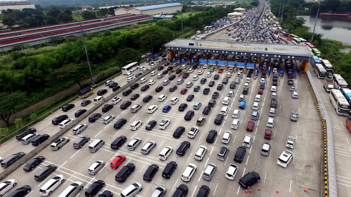 8 Link Pantau Arus Mudik 2023, Simak Juga Daftar Tarif Tol Trans Jawa dan Trans Sumatra