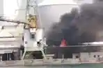 Pabrik Tepung Terigu Sriboga Semarang Terbakar, Asap Hitam Mengepul dari Area Conveyor