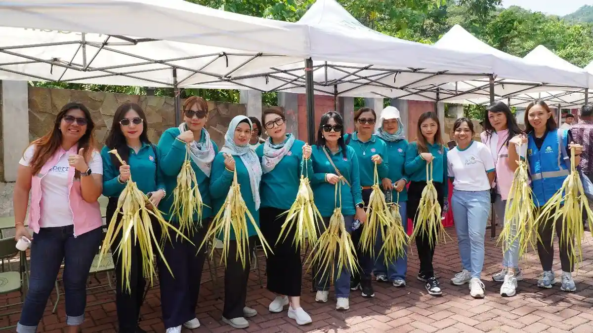 Bawa Semangat Hari Pahlawan, PLN Kembangkan Kawasan Wisata Air Terjun Tekaan Telu Tomohon