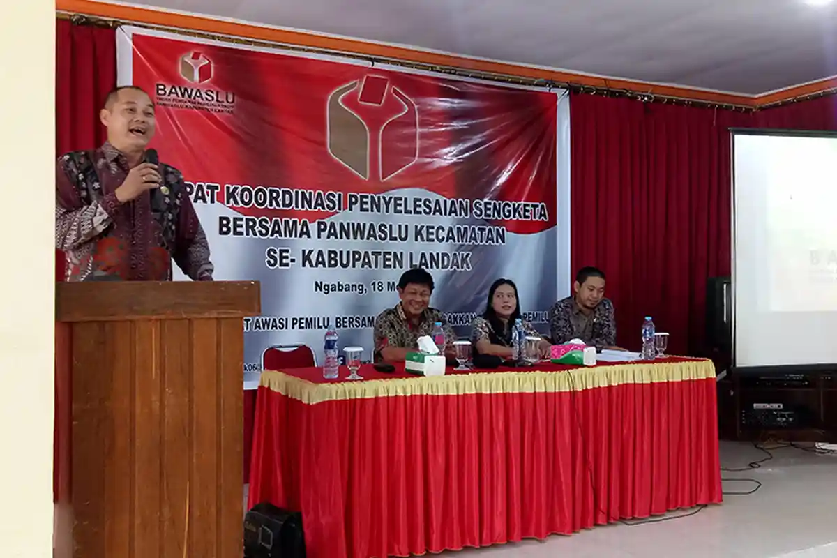 Bawaslu Rakor dengan Panwascam se Kabupaten Landak Terkait Penyelesaian Sengketa 
