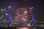 Perayaan-Tahun-Baru-di-Jembatan-Ampera-Tribunsumselcom.jpg