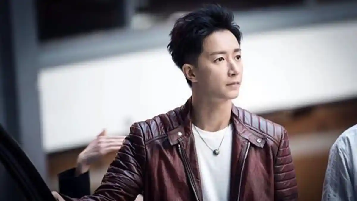 Hangeng Ex Super Junior Kejutkan Penggemar dengan Liburan di Manado Bersama Sang Kekasih
