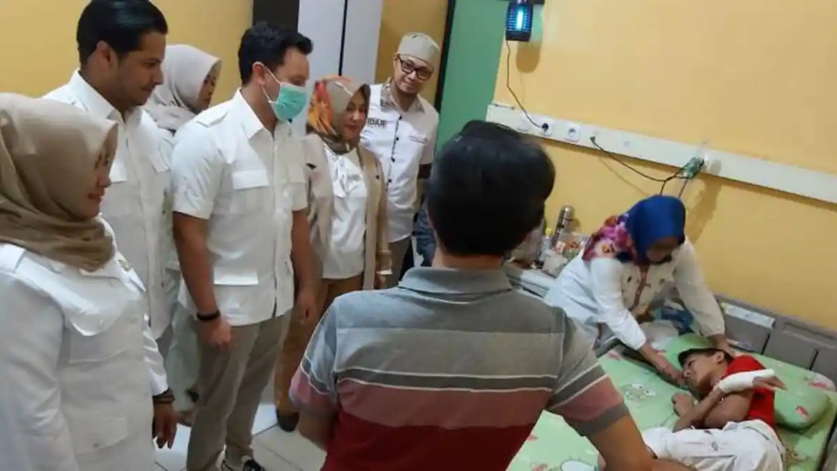 Moreno Soeprapto Jenguk Korban Perundungan MS di Rumah Sakit Lavalette Kota Malang