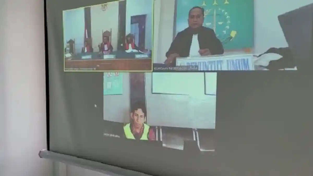 Hakim Tambah Dua Hari untuk Susun Putusan , Sidang Kasus Anak Gorok Leher Ibu Kandung Ditunda
