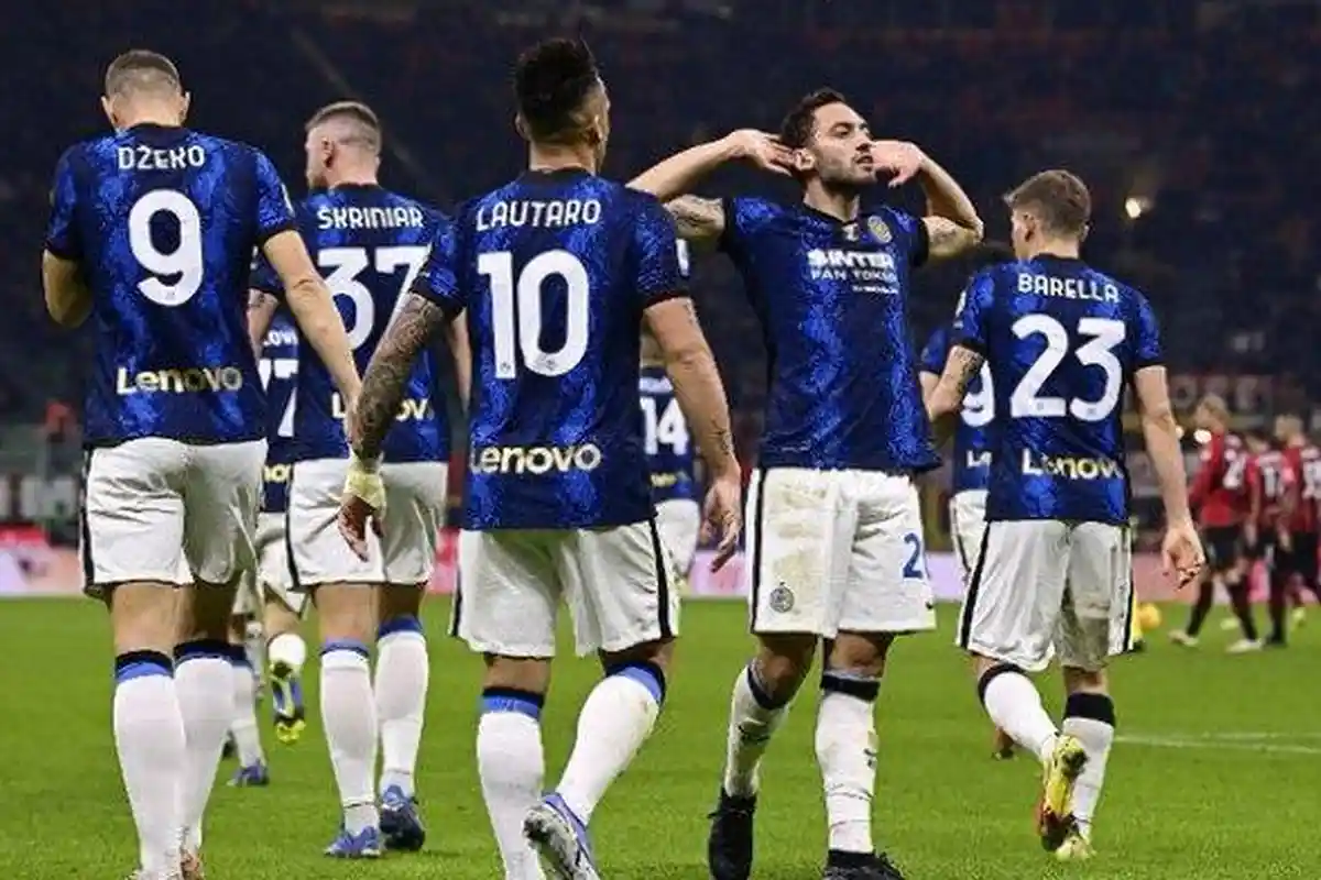 Transfer Inter Milan: Posisi Hakan Calhanoglu Terancam, Nerazzurri OTW Bentuk Trio Mematikan
