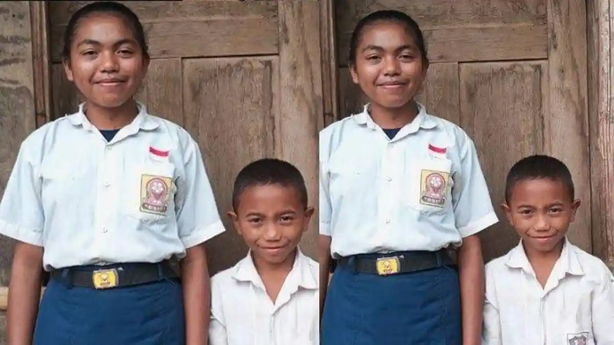 Kisah Siswi SMP di NTT Rawat Adik Seorang Diri: Ayah Meninggal, Sang Ibu Nikah Lagi dan Tak Peduli