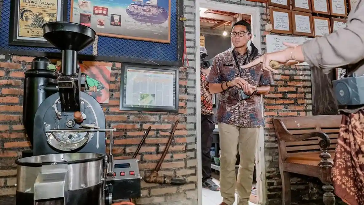Lengkapi Homestay Warga, Sandiaga Uno: Gerakkan Perekonomian, Buka Peluang Usaha & Lapangan Kerja