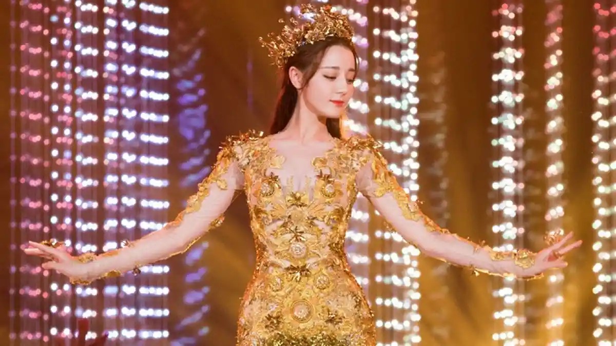 Mengenal Dilraba Dilmurat, Artis China Keturunan Suku Uighur, Masuk Daftar Wanita Tercantik di Dunia